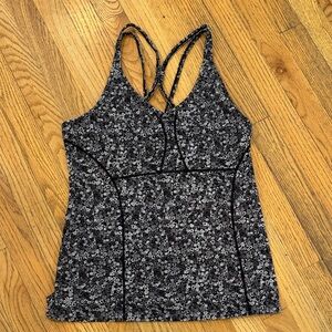 Athleta Black and Gray Floral Tank Top Size: XL